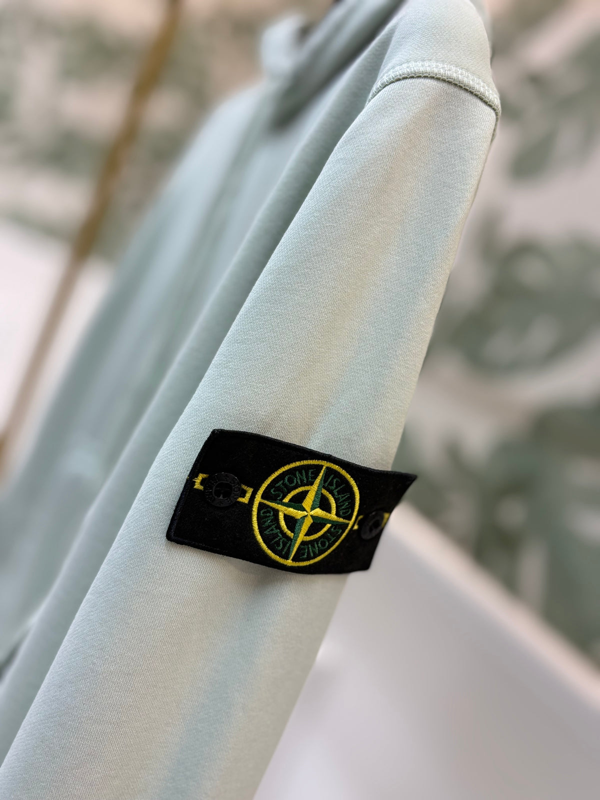 Felpa con cappuccio stone island
